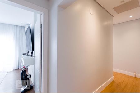 Casa à venda com 300m², 3 quartos e 5 vagas Casa à venda com 300m², 3 quartos e 5 vagasCorredor