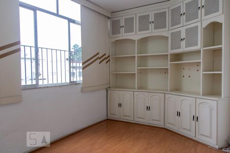 Apartamento à venda com 190m², 3 quartos e 1 vaga Apartamento à venda com 190m², 3 quartos e 1 vagaQuarto 2