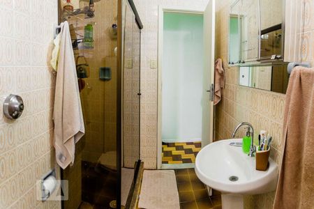 Apartamento à venda com 90m², 3 quartos e 1 vaga Apartamento à venda com 90m², 3 quartos e 1 vagaBanheiro