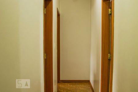 Apartamento à venda com 120m², 2 quartos e 2 vagasCorredor Acesso - Dormitórios