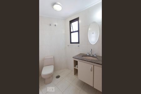 Apartamento para alugar com 130m², 3 quartos e 2 vagas Apartamento para alugar com 130m², 3 quartos e 2 vagasBanheiro