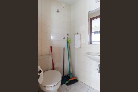 Apartamento para alugar com 130m², 3 quartos e 2 vagas Apartamento para alugar com 130m², 3 quartos e 2 vagasBanheiro