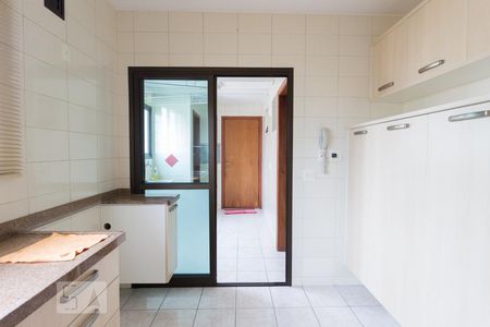 Apartamento para alugar com 130m², 3 quartos e 2 vagas Apartamento para alugar com 130m², 3 quartos e 2 vagasCozinha