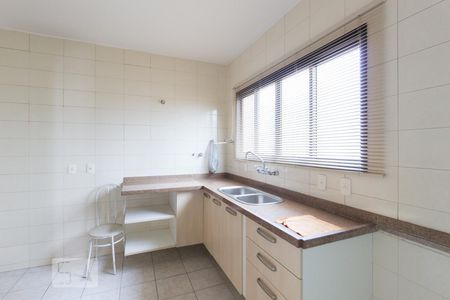 Apartamento para alugar com 130m², 3 quartos e 2 vagas Apartamento para alugar com 130m², 3 quartos e 2 vagasCozinha