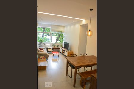 Sala de apartamento para alugar com 2 quartos, 69m² em Flamengo, Rio de Janeiro