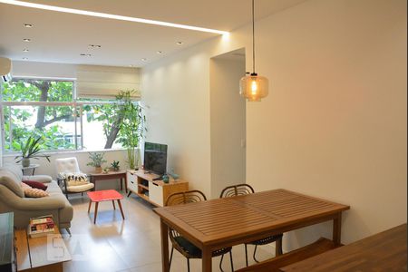 Sala de apartamento para alugar com 2 quartos, 69m² em Flamengo, Rio de Janeiro