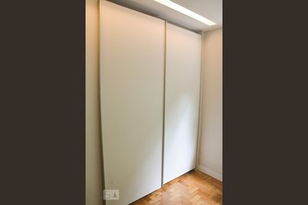 Quarto de apartamento para alugar com 2 quartos, 69m² em Flamengo, Rio de Janeiro