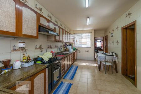 Apartamento à venda com 170m², 3 quartos e 3 vagas Apartamento à venda com 170m², 3 quartos e 3 vagasCozinha