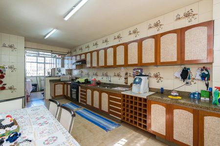 Apartamento à venda com 170m², 3 quartos e 3 vagas Apartamento à venda com 170m², 3 quartos e 3 vagasCozinha