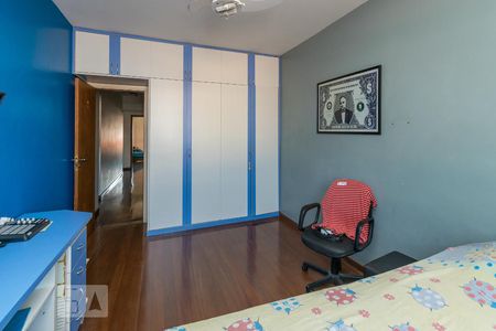 Apartamento à venda com 170m², 3 quartos e 3 vagas Apartamento à venda com 170m², 3 quartos e 3 vagasQuarto 2