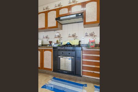 Apartamento à venda com 170m², 3 quartos e 3 vagas Apartamento à venda com 170m², 3 quartos e 3 vagasCozinha - Fogão