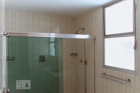 Apartamento à venda com 240m², 3 quartos e 3 vagasBanheiro