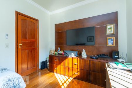 Apartamento à venda com 240m², 3 quartos e 2 vagas Apartamento à venda com 240m², 3 quartos e 2 vagasQuarto 3