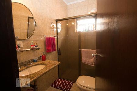 Casa à venda com 170m², 4 quartos e 4 vagas Casa à venda com 170m², 4 quartos e 4 vagasBanheiro da Suíte 2