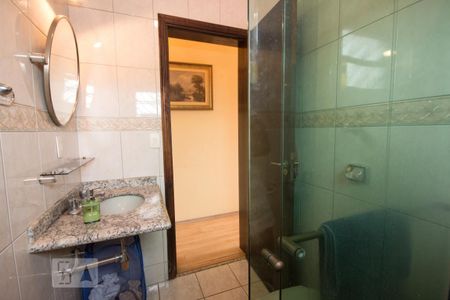 Casa à venda com 170m², 4 quartos e 4 vagas Casa à venda com 170m², 4 quartos e 4 vagasBanheiro da Suíte 1