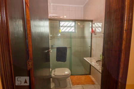 Casa à venda com 170m², 4 quartos e 4 vagas Casa à venda com 170m², 4 quartos e 4 vagasBanheiro da Suíte 1