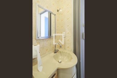 Casa à venda com 116m², 3 quartos e 2 vagas Casa à venda com 116m², 3 quartos e 2 vagasBanheiro