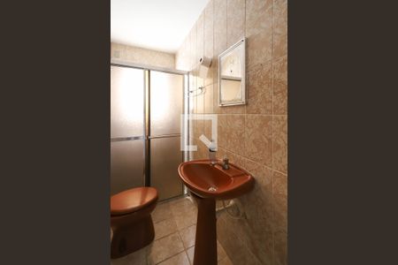 Casa à venda com 116m², 3 quartos e 2 vagas Casa à venda com 116m², 3 quartos e 2 vagasBanheiro da Suíte