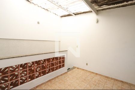 Casa à venda com 116m², 3 quartos e 2 vagas Casa à venda com 116m², 3 quartos e 2 vagasTerraço