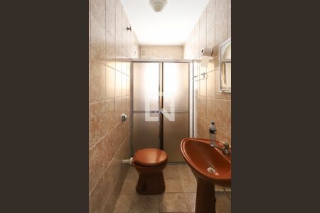 Casa à venda com 116m², 3 quartos e 2 vagas Casa à venda com 116m², 3 quartos e 2 vagasBanheiro da Suíte