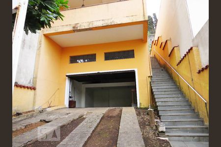 Casa à venda com 300m², 3 quartos e 4 vagasGaragem