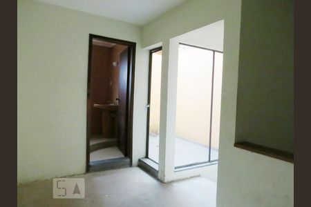Casa à venda com 300m², 3 quartos e 4 vagasDetalhe