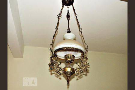 Casa à venda com 300m², 3 quartos e 4 vagasDetalhe