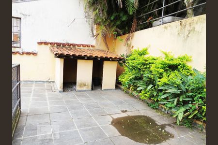 Casa à venda com 300m², 3 quartos e 4 vagasCanil