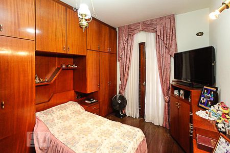 Casa à venda com 286m², 5 quartos e 8 vagas Casa à venda com 286m², 5 quartos e 8 vagasSuite