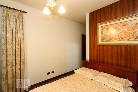 Casa à venda com 286m², 5 quartos e 8 vagas Casa à venda com 286m², 5 quartos e 8 vagasQuarto 04