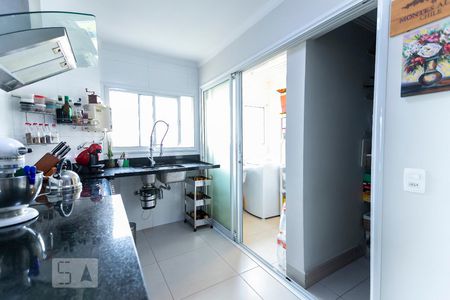 Apartamento à venda com 136m², 2 quartos e 2 vagasCozinha
