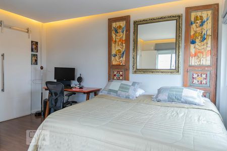 Apartamento à venda com 136m², 2 quartos e 2 vagasSuíte 2