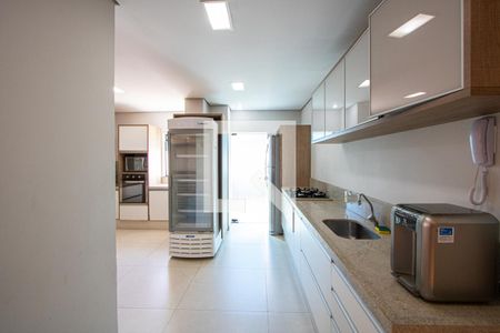 Apartamento à venda com 263m², 3 quartos e 1 vaga Apartamento à venda com 263m², 3 quartos e 1 vagaÁrea comum - Salão de festas