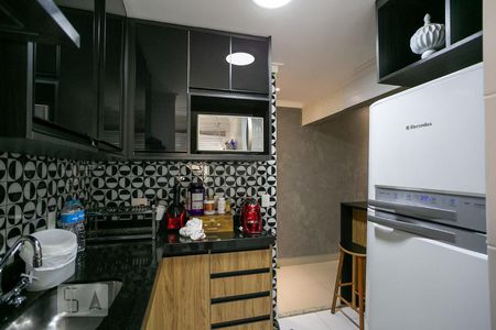 Apartamento à venda com 56m², 2 quartos e 1 vaga Apartamento à venda com 56m², 2 quartos e 1 vagaCozinha - Armários