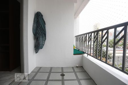 Sacada de apartamento para alugar com 2 quartos, 63m² em Caxingui, São Paulo