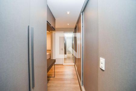 Suíte de apartamento para alugar com 2 quartos, 70m² em Passo da Areia, Porto Alegre