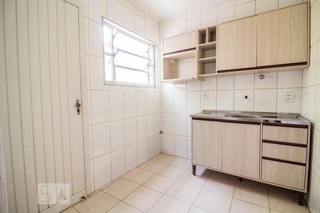 Cozinha de apartamento para alugar com 2 quartos, 65m² em Medianeira, Porto Alegre