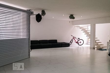 Casa à venda com 647m², 3 quartos e 7 vagasGaragem