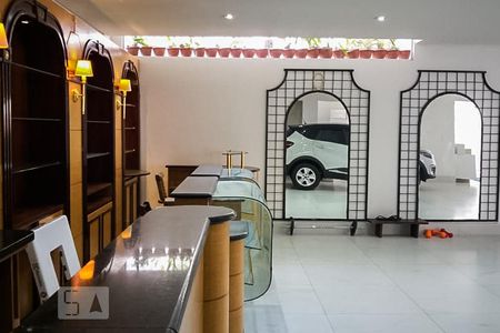 Casa à venda com 647m², 3 quartos e 7 vagasSalão de Festas