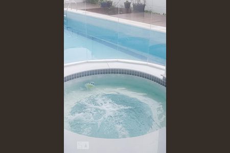 Casa à venda com 647m², 3 quartos e 7 vagasQuintal