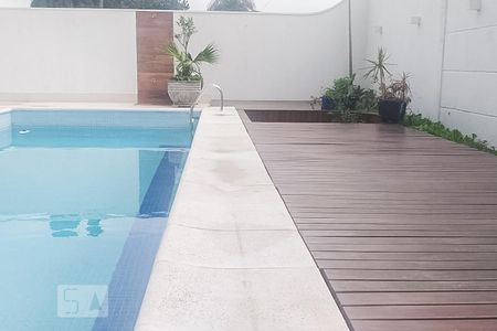 Casa à venda com 647m², 3 quartos e 7 vagasQuintal