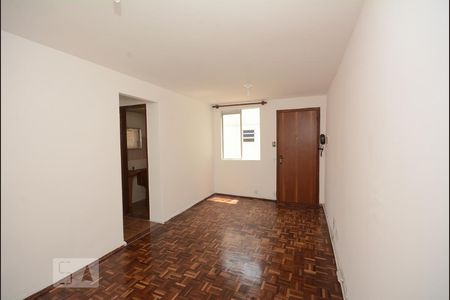Sala de apartamento para alugar com 2 quartos, 70m² em Taquara, Rio de Janeiro