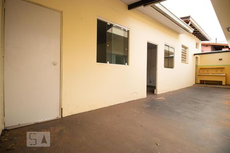 Casa à venda com 200m², 3 quartos e 3 vagasEdícula