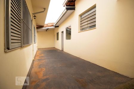 Casa à venda com 200m², 3 quartos e 3 vagasQuintal