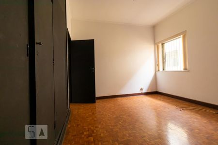 Casa à venda com 200m², 3 quartos e 3 vagasQuarto 02