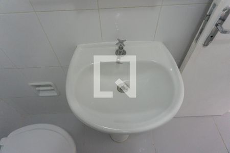 Banheiro  de kitnet/studio para alugar com 1 quarto, 30m² em Centro, São Paulo