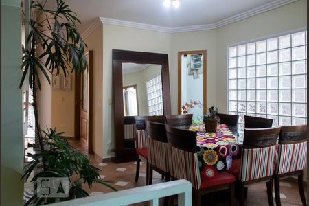 Casa à venda com 230m², 4 quartos e 4 vagasSALA JANTAR