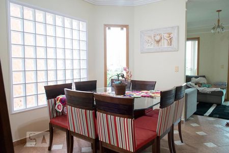 Casa à venda com 230m², 4 quartos e 4 vagasSALA JANTAR