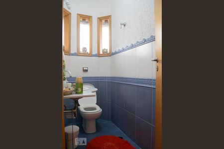 Casa à venda com 230m², 4 quartos e 4 vagasLAVABO