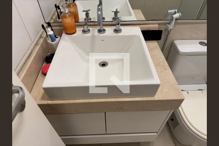 Apartamento à venda com 82m², 3 quartos e 1 vagaBanheiro Social